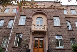 ЦИК Армении утвердила окончательные итоги выборов: в новый парламент проходят три силы